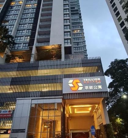 อริวา ทริลเลียน เรสซิเดนซ์ Apartment กัวลาลัมเปอร์ ภายนอก รูปภาพ